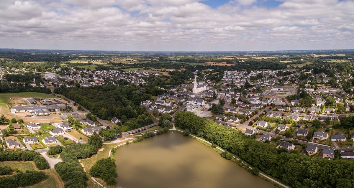 Grandchamp-des-Fontaines (44)
