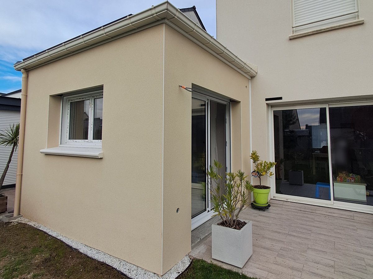 Extension suite parentale accolée à une maison existante à Sainte-Luce-sur-Loire, réalisée par COVAL Construction